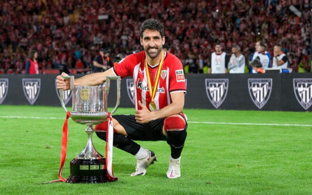 RAUL GARCIA TUYÊN BỐ GIẢI NGHỆ VÀO CUỐI MÙA GIẢI