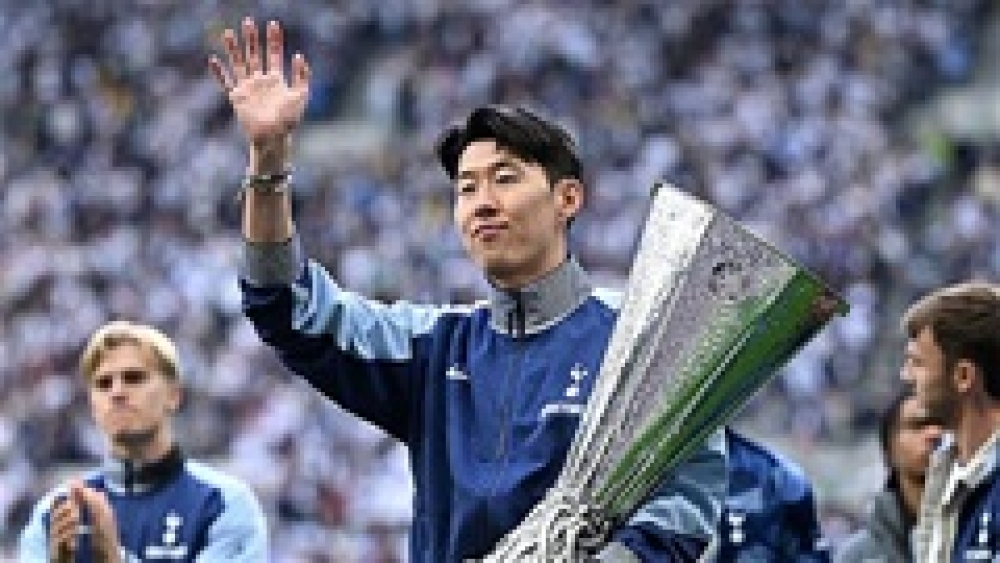 Son Heung-min chia tay Tottenham